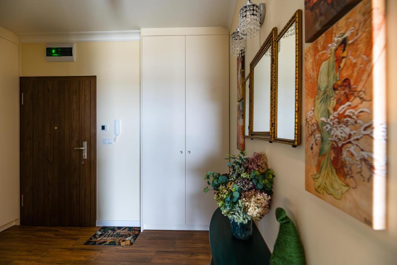 Zielony Apartament Pod Zaglami Zegrze Poludniowe Exterior photo